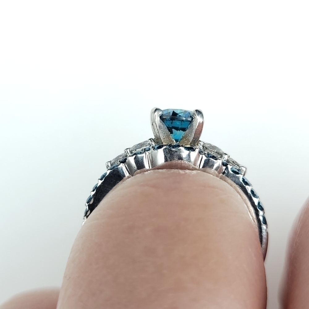 Blue Diamond Engagement Ring. - Picture 8 of 15